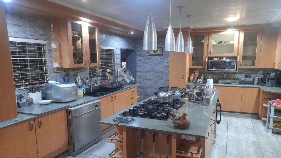 4 Bedroom Property for Sale in Vaalpark Free State